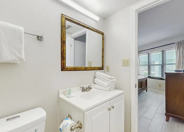 Harbour Place 506 Apartment